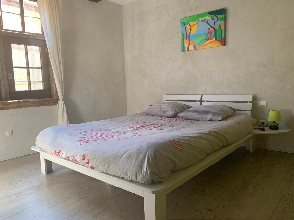 La Maison De Chloe Senouillac 外观 照片